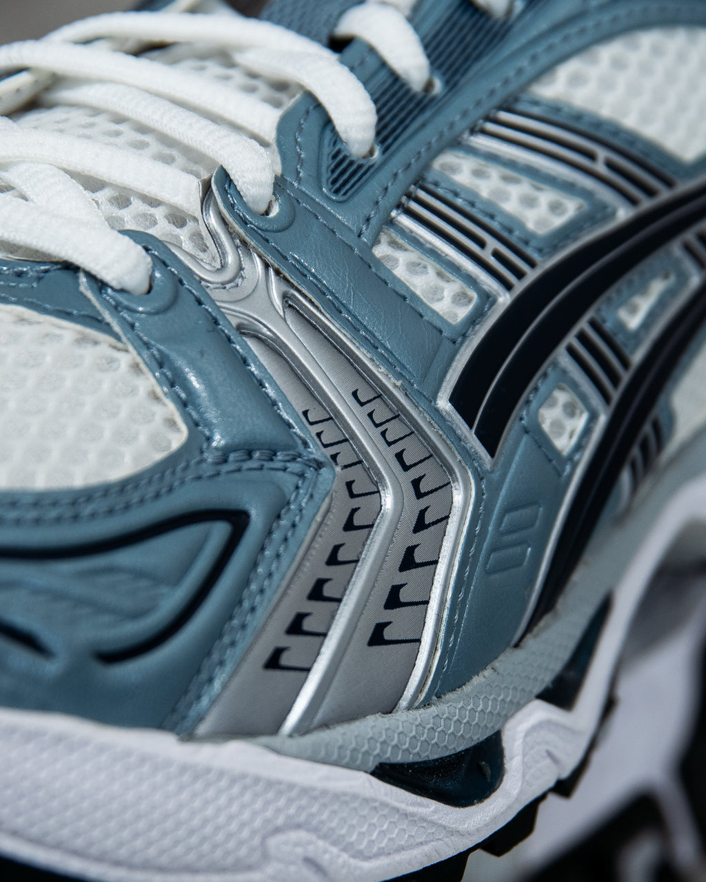 Asics Gel-Kayano 14 - White/Fjord Grey