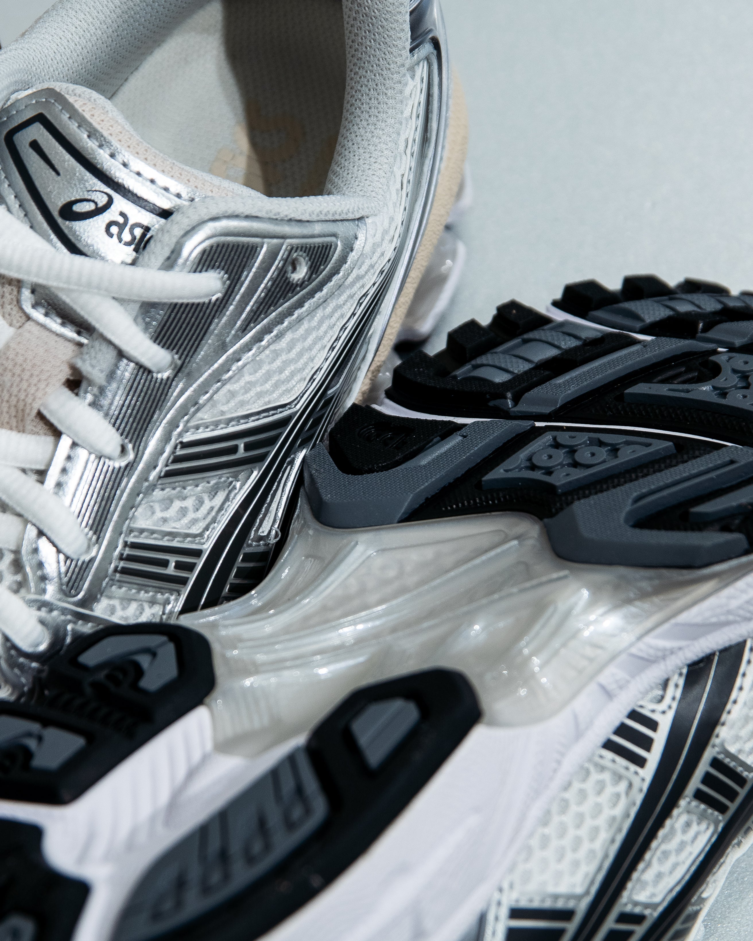 ASICS Gel-Kayano 14 - White Graphite Grey