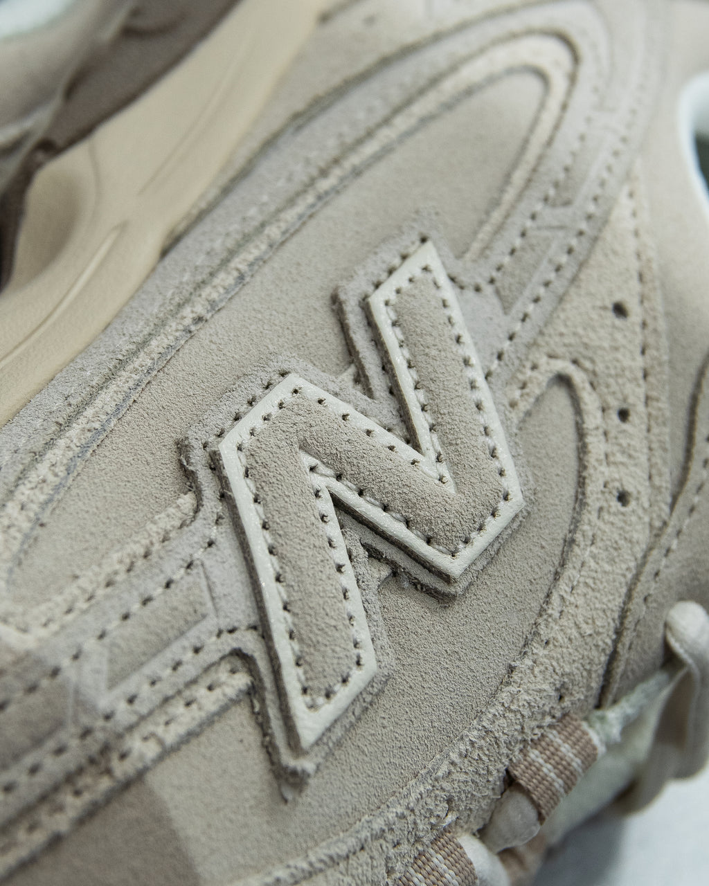 New Balance 204L - 'Pearl Grey'