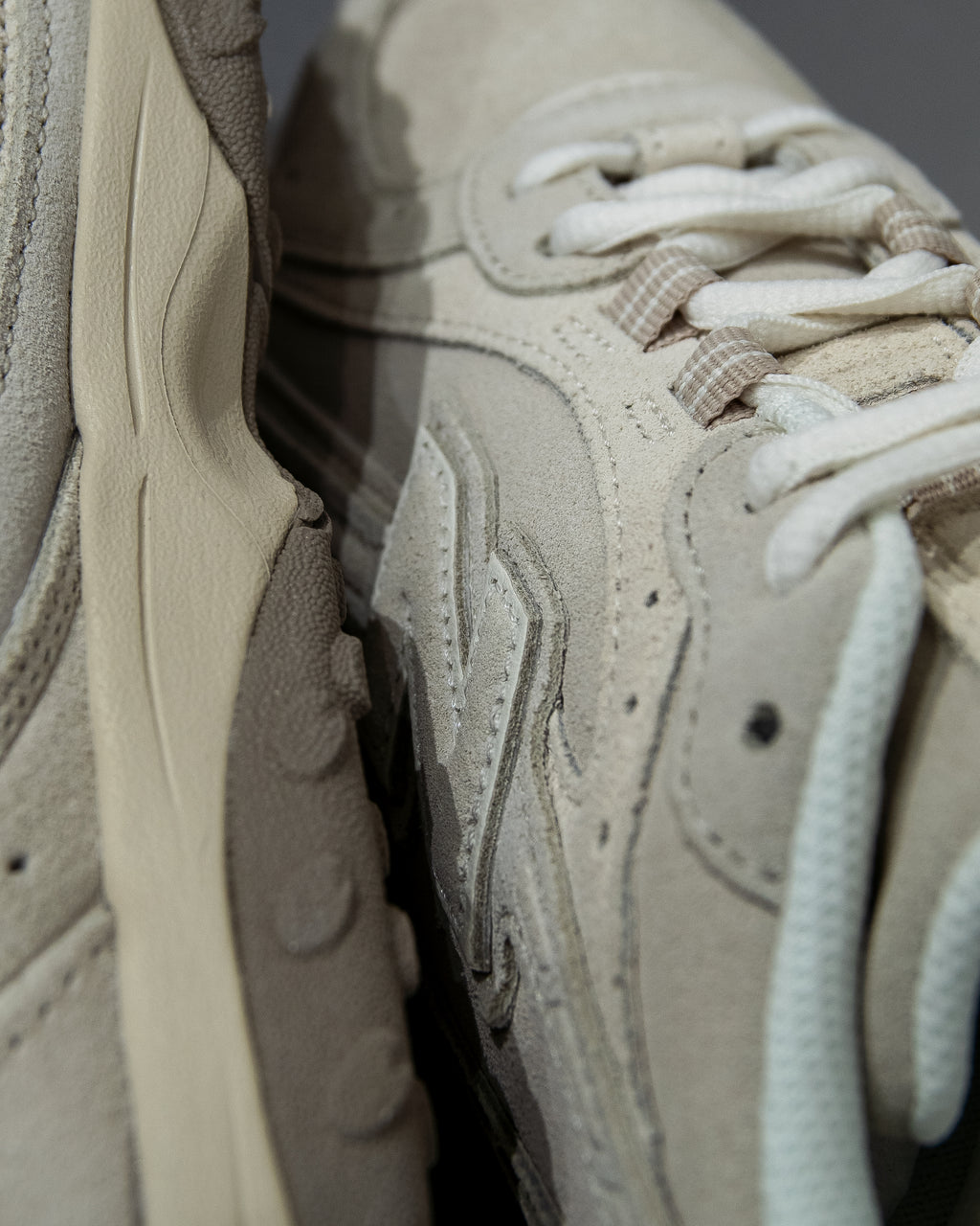 New Balance 204L - 'Pearl Grey'