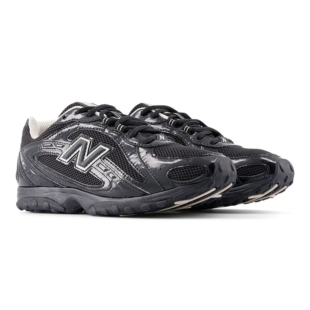 New Balance 204L ‘Black Timberwolf’