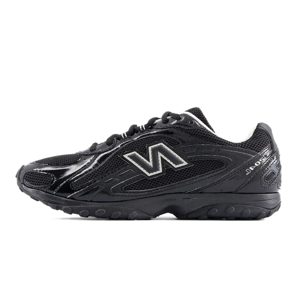 New Balance 204L ‘Black Timberwolf’