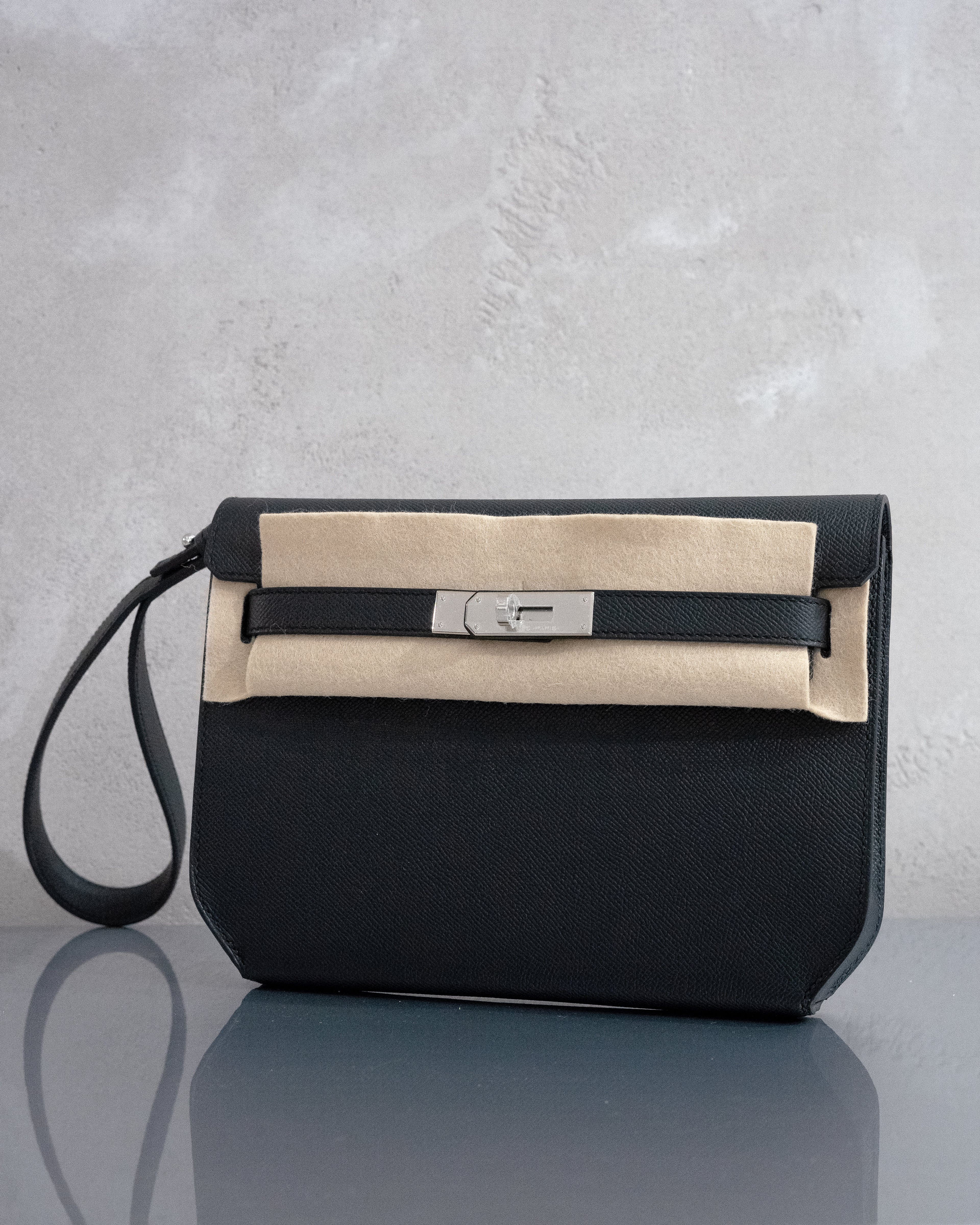 Hermes Kelly Dépêches leather clutch bag - Black
