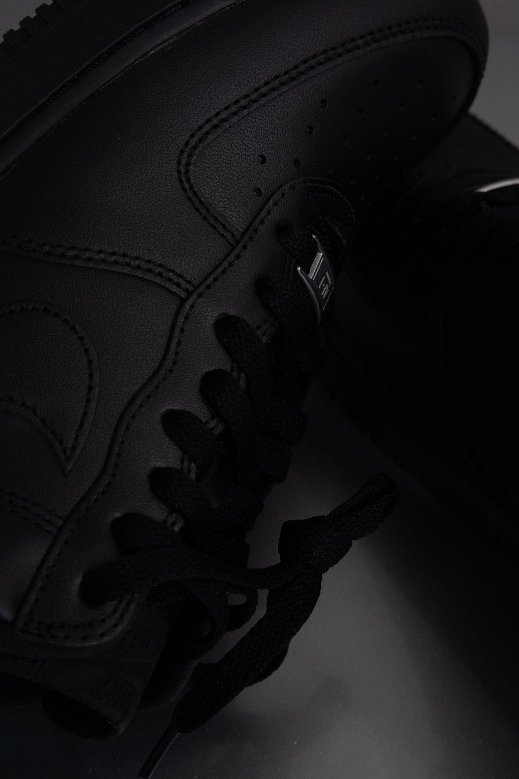 Supreme/Nike Air Force 1 Low - Black