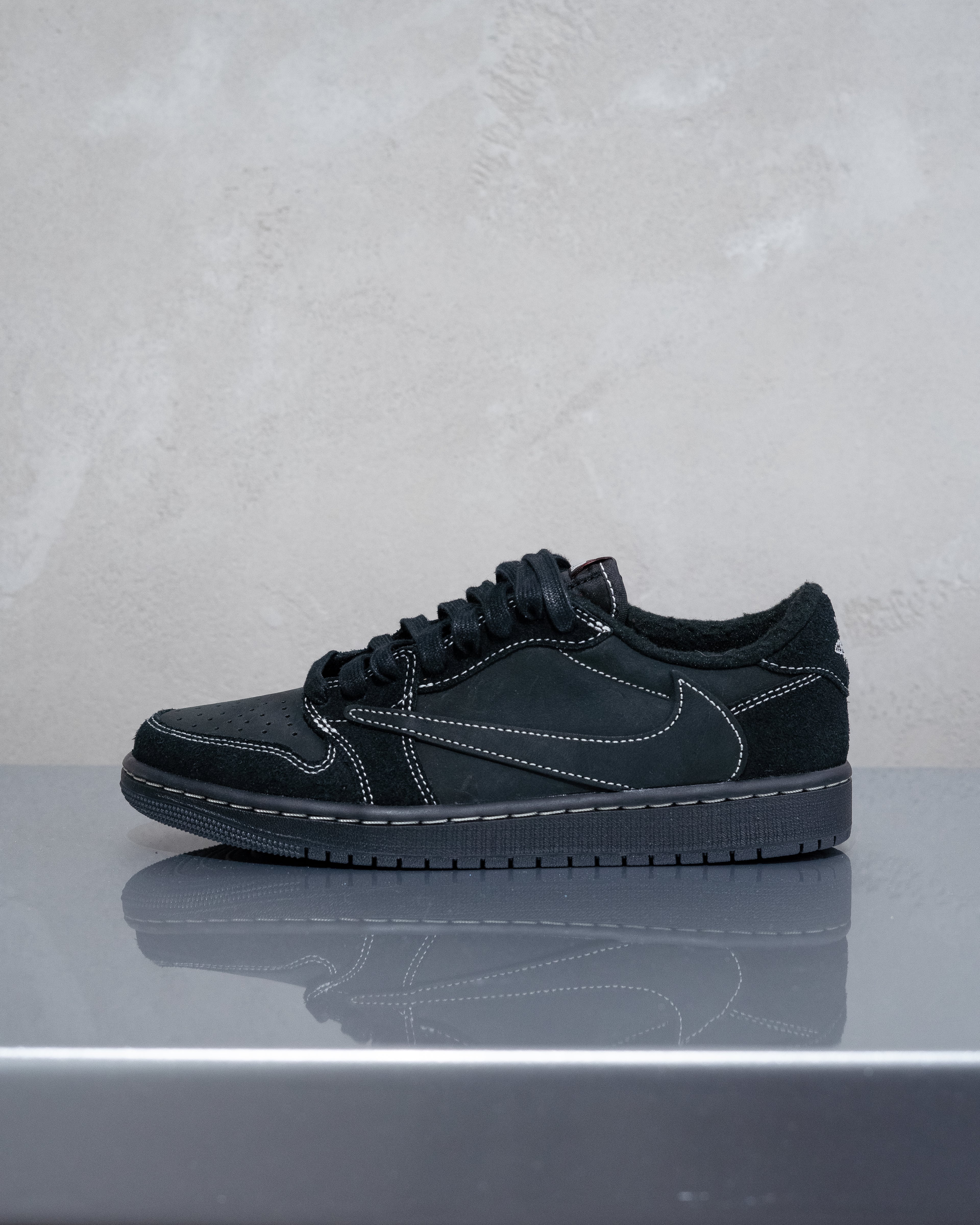 Jordan 1 Retro Low OG SP x Travis Scott - Black Phantom