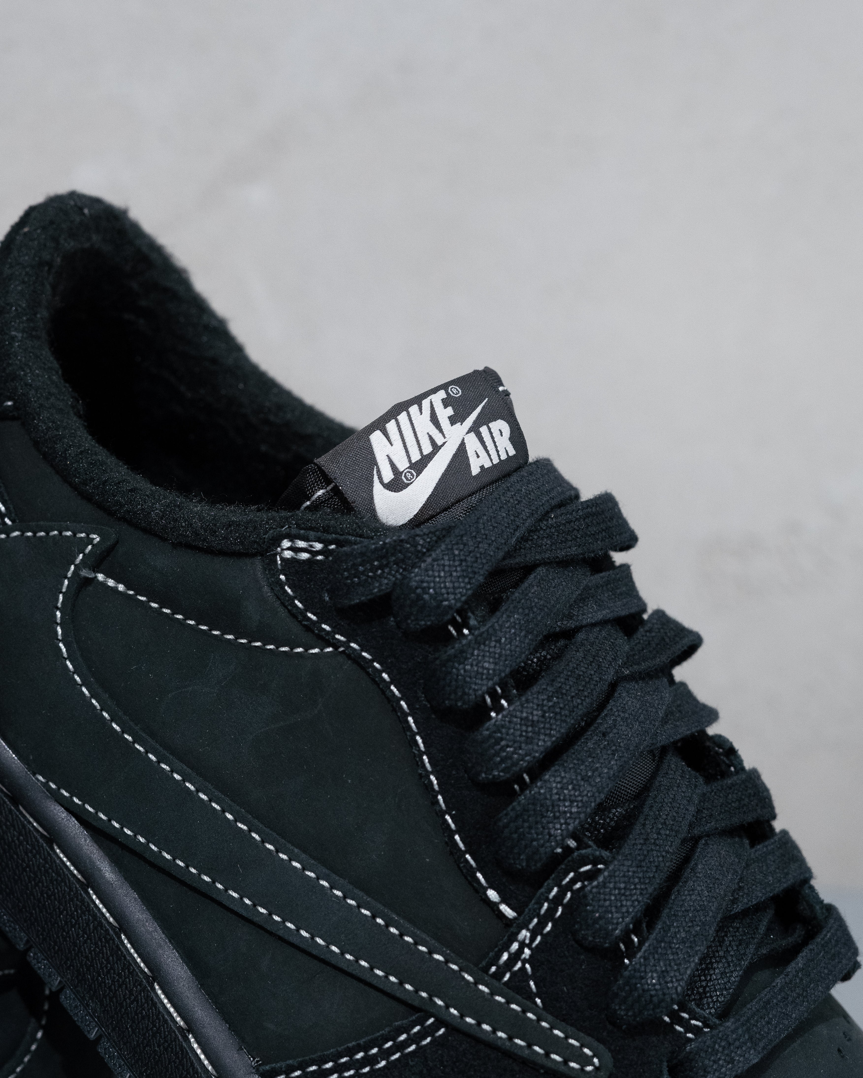 Jordan 1 Retro Low OG SP x Travis Scott - Black Phantom