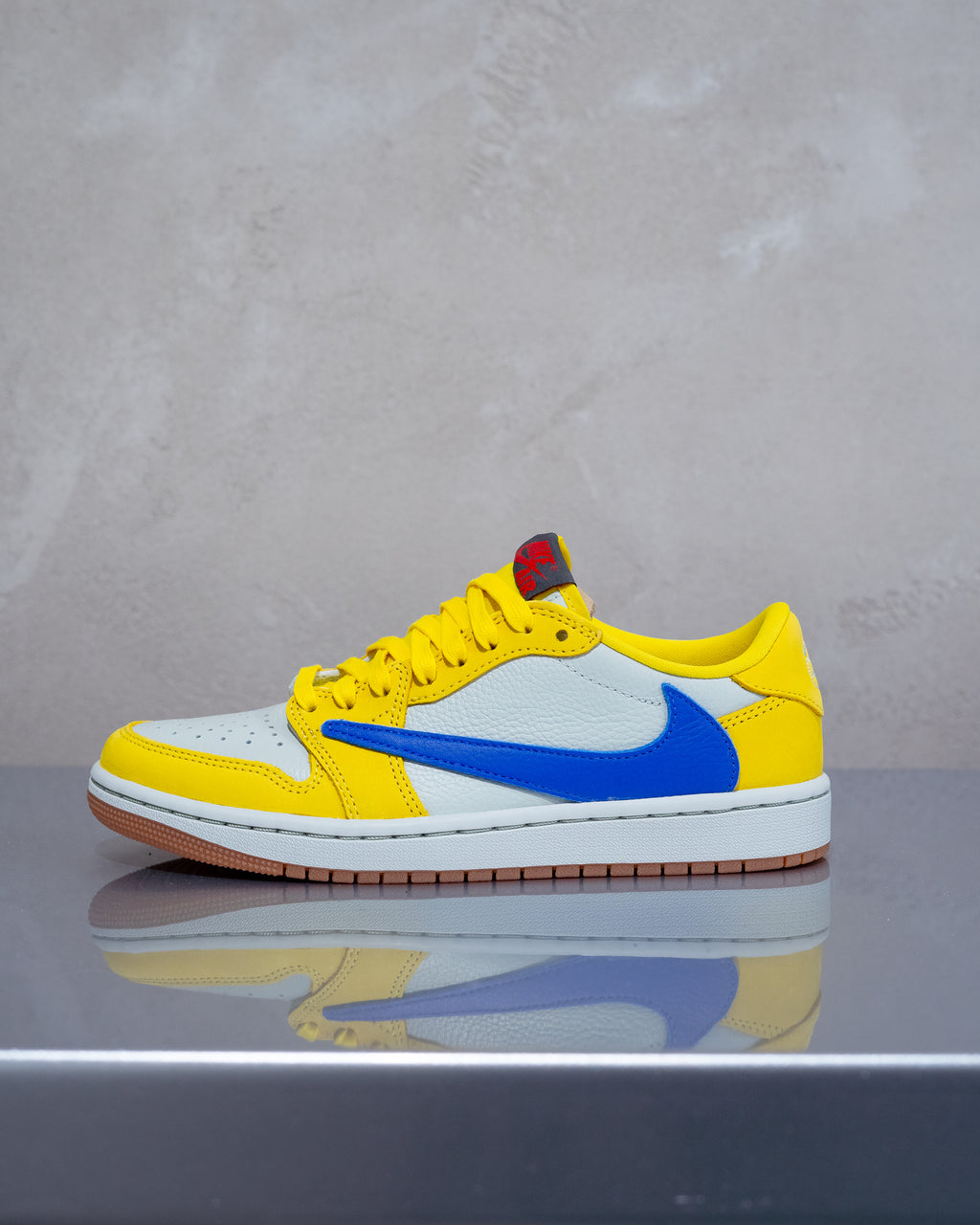 Jordan 1 Retro Low OG SP x Travis Scott - Canary