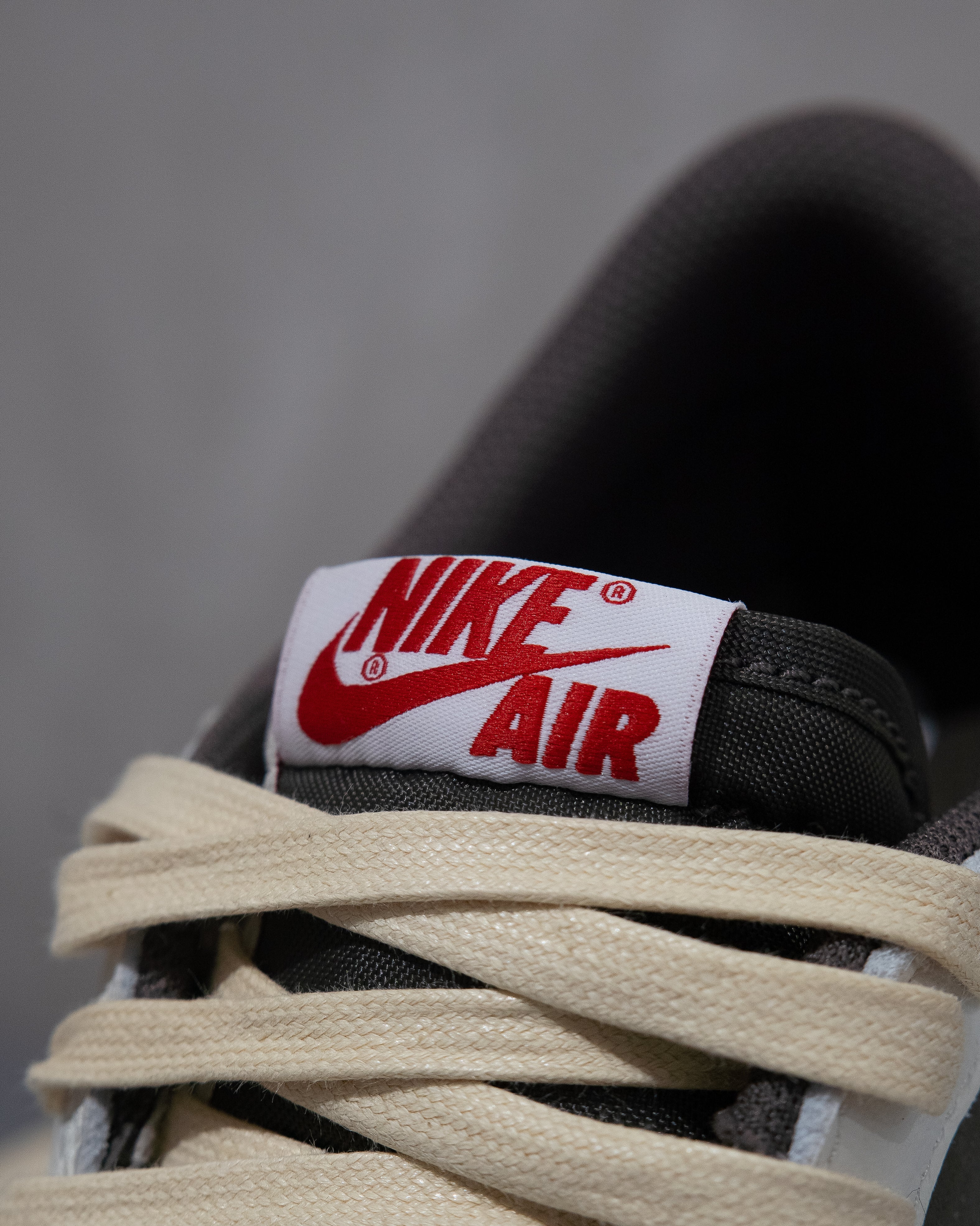 Jordan 1 Retro Low OG SP X Travis Scott - Reverse Mocha