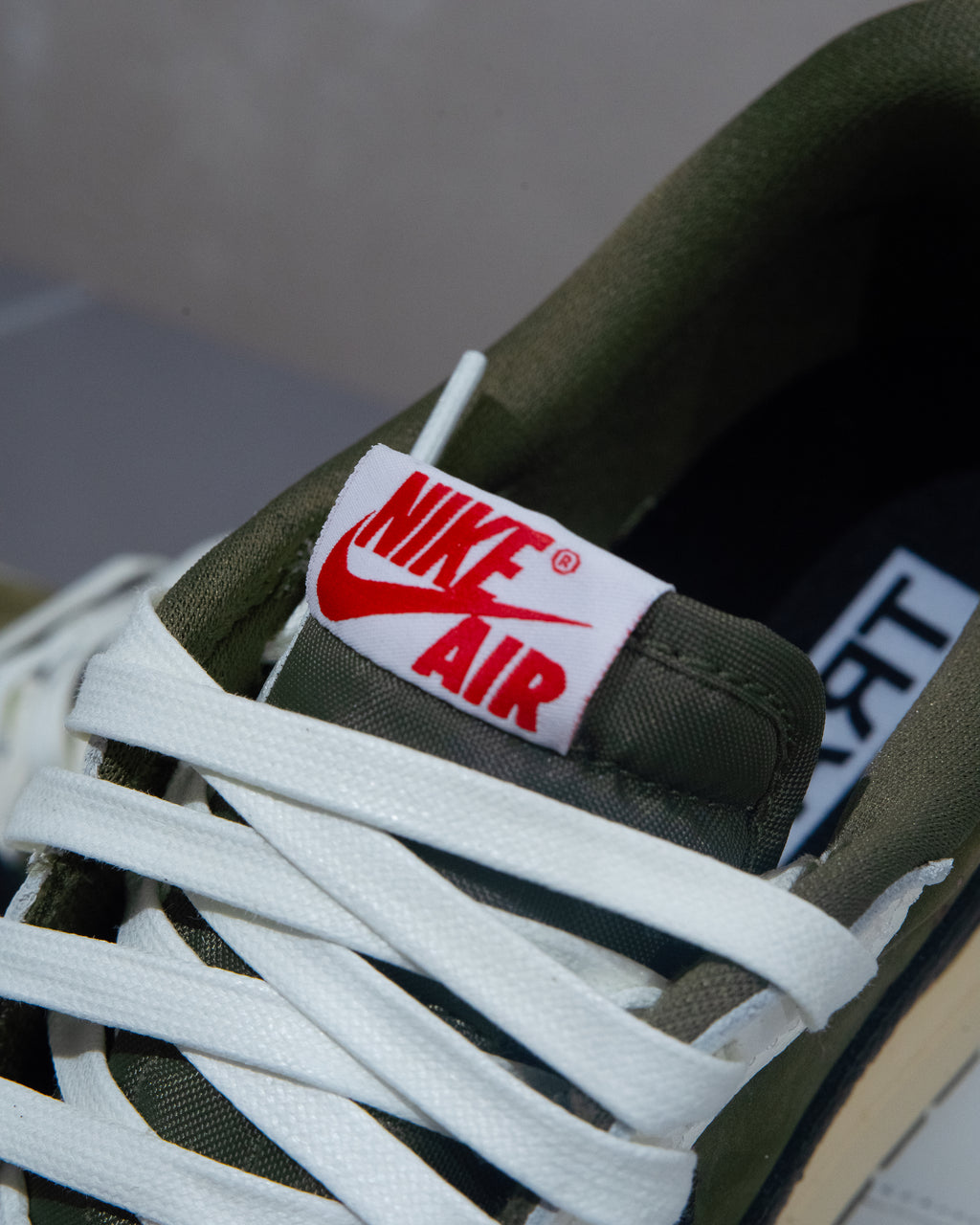 Jordan 1 Retro Low OG SP Travis Scott Medium Olive